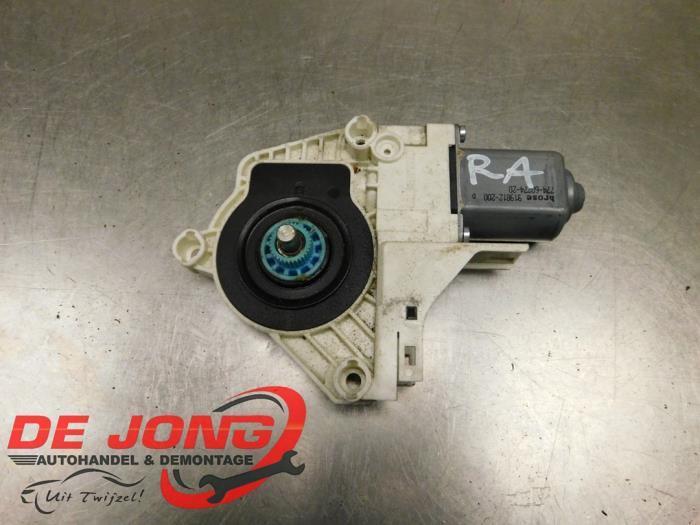 Moteur de vitre portière d'un Volkswagen Touareg, Autos : Pièces & Accessoires, Carrosserie & Tôlerie, Volkswagen, Utilisé, 3 mois de garantie