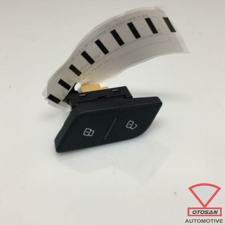 audi a4 8w 2017 centrale deurvergrendeling 4m0959565l, Auto-onderdelen, Dashboard en Schakelaars, Audi, Gebruikt