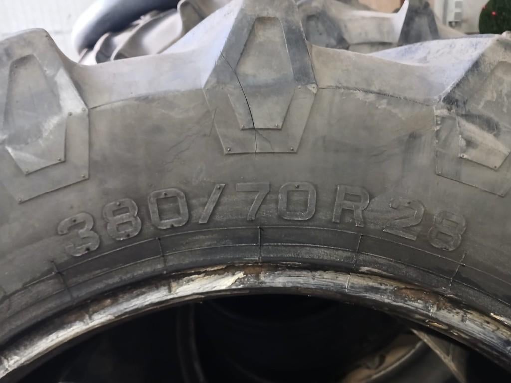 Tractorbanden 380/70R28, Zakelijke goederen, Landbouw | Onderdelen | Banden, Velgen en Assen, Ophalen
