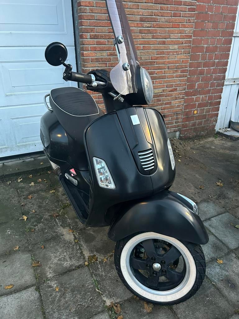 Vespa GTS 300, Autres modèles, 300 cm³, Utilisé, Essence