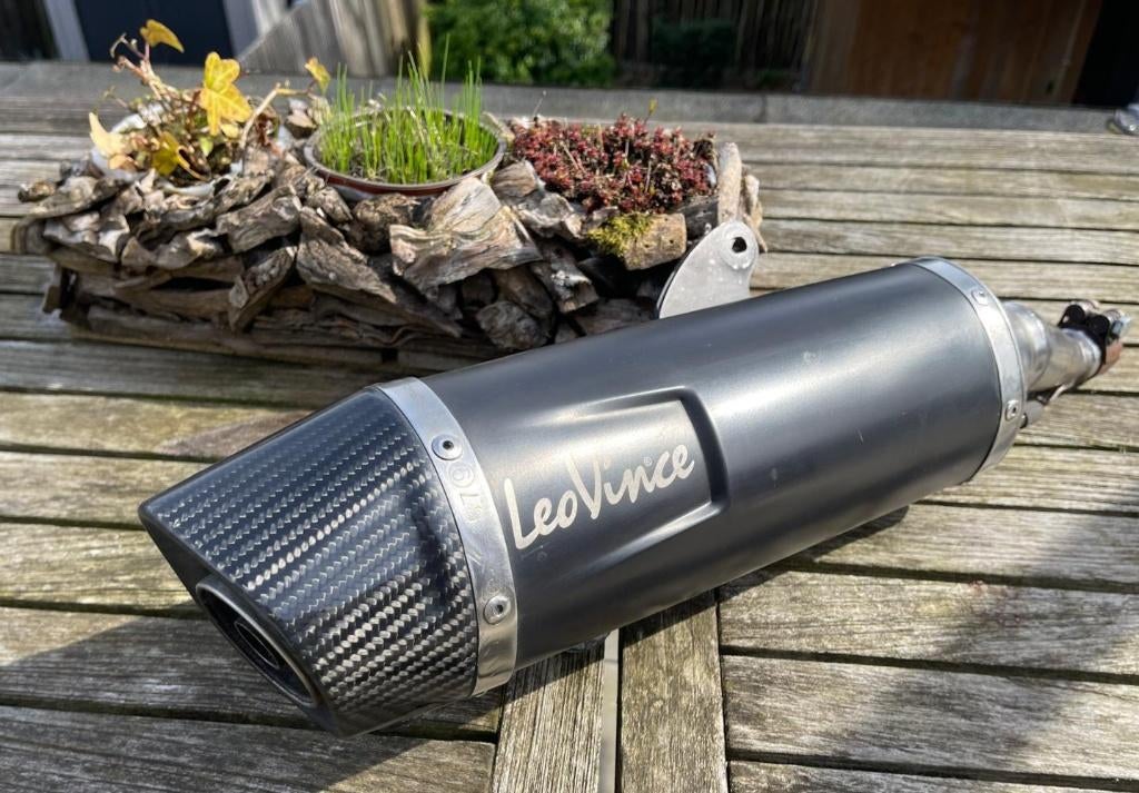 Échappement Leovince Black Edition Vespa GTS/GTV, Motos, Accessoires | Autre, Comme neuf, Enlèvement ou Envoi