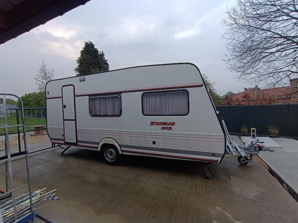 Caravane LMC 5p avec double auvent et lits superposés, Caravanes & Camping, Caravanes, Lit dans la longueur, 5 à 6 mètres, LMC et Münsterland