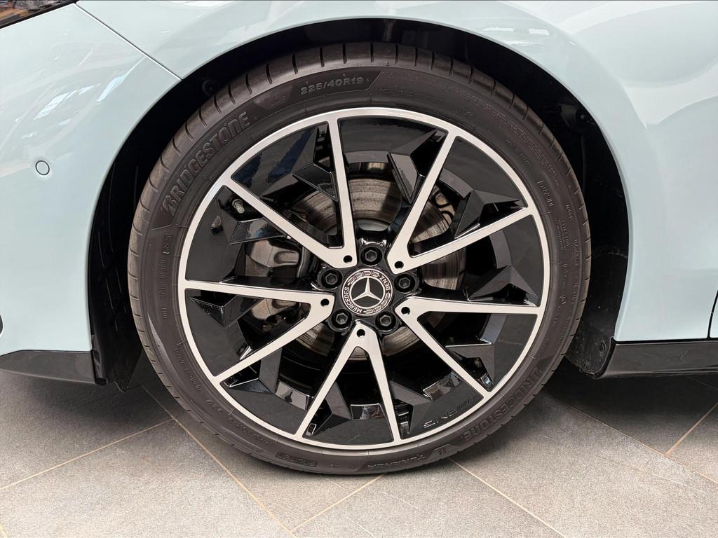 Mercedes-Benz CLA-Klasse CLA 180 AMG Line (automatique), Autos, CLA, Achat, 4 portes, Entreprise