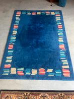 Modernistisch chinees blauw design tapijt, Huis en Inrichting, Stoffering | Tapijten en Vloerkleden, Ophalen of Verzenden, Zo goed als nieuw
