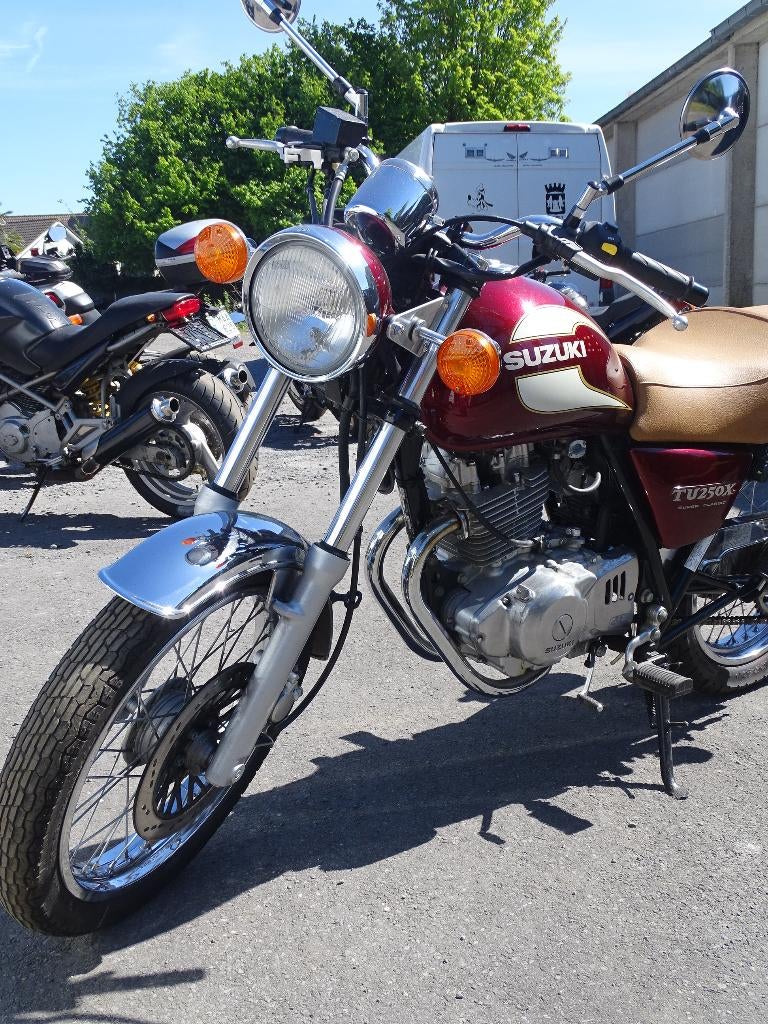 Suzuki TU250, Motos, Motos | Suzuki, Entreprise, Occasion, Permis Moto A2 minimum, 12 à 35 kW
