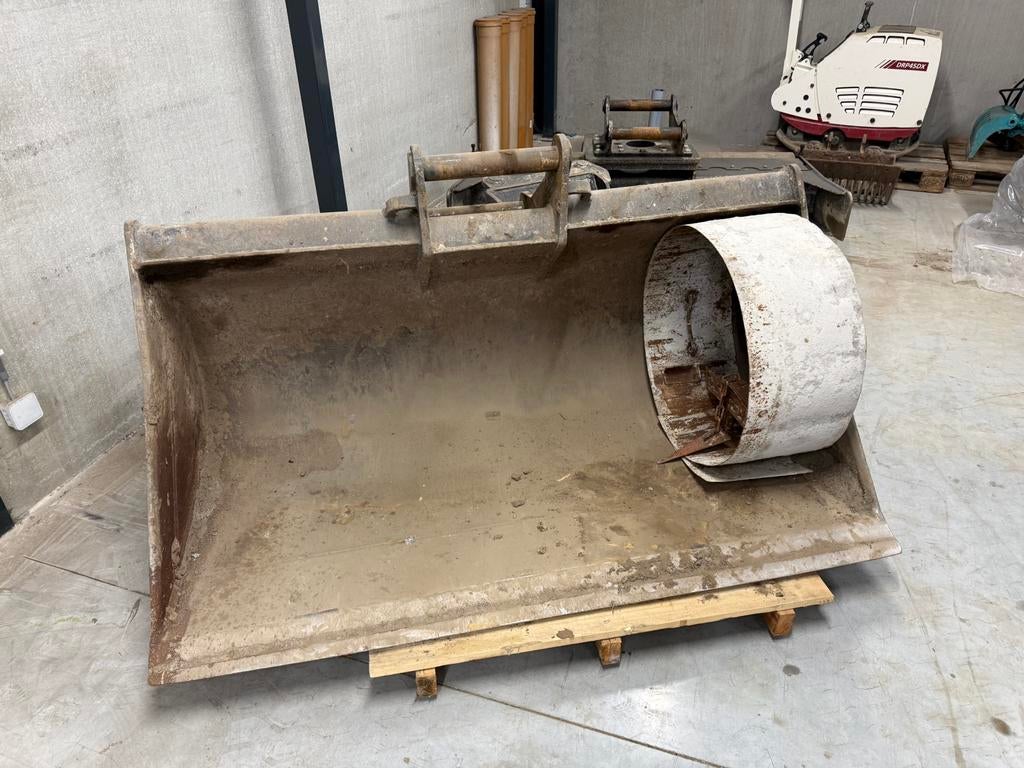 Kofferbak, Zakelijke goederen, Ophalen, Grondbewerking