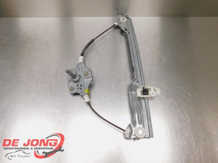 Mécanique vitre 4portes arrière droite d'un Renault Modus, Renault, -, 3 mois de garantie, Utilisé