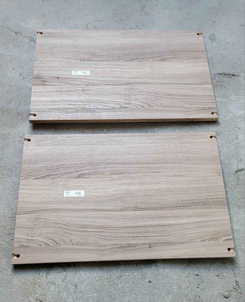 2 x IKEA BESTA licht eiken plankjes, Ophalen