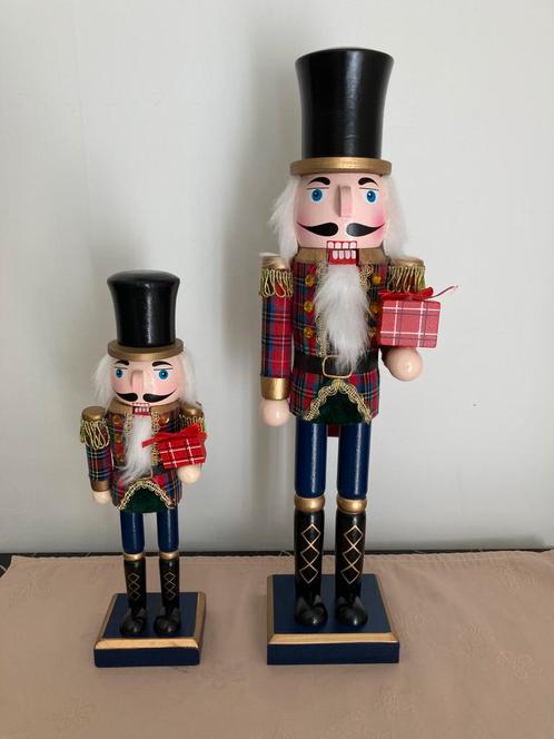 2Sierlijke Notenkraker, Diversen, Kerst, Ophalen of Verzenden