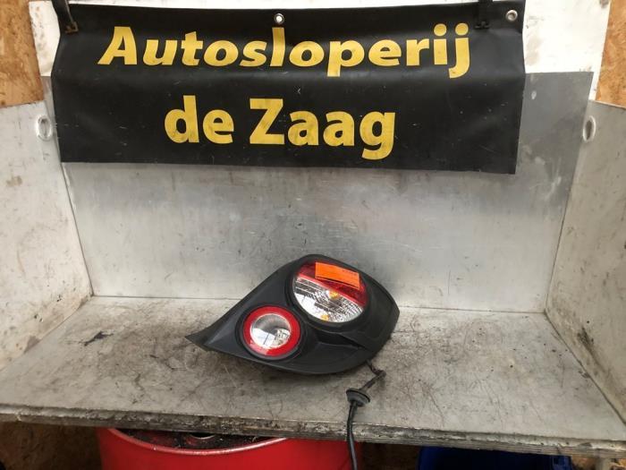 Feu arrière droit d'un Chevrolet Aveo, Autos : Pièces & Accessoires, Éclairage, Chevrolet, Utilisé, 3 mois de garantie, Enlèvement ou Envoi