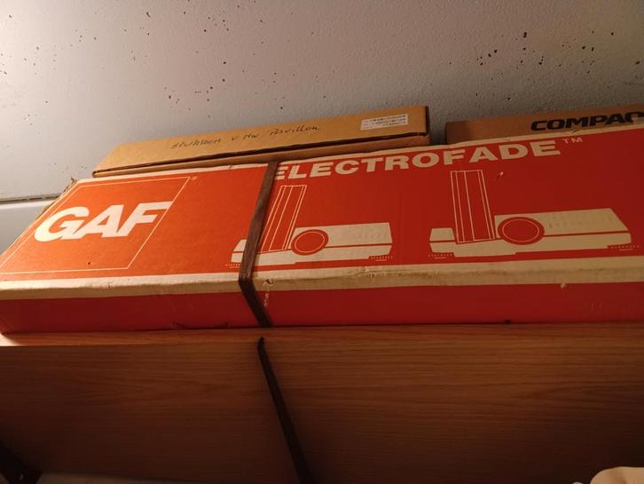 2 dias projector s, Audio, Tv en Foto, Foto | Doka Apparatuur, Zo goed als nieuw, Ophalen