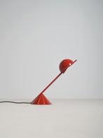 Italiaanse bureaulamp met geometrische vormen, jaren '70, Gebruikt, Vintage, space age, Ophalen of Verzenden, Metaal