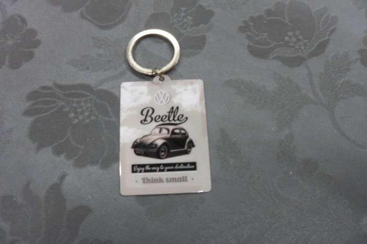 Sleutelhanger plaatje vw kever, t1; parking only, Verzamelen, Merken en Reclamevoorwerpen, Nieuw, Overige typen, Ophalen of Verzenden