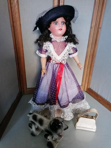 Antiek speelgoed : pop La  princesse universelle van E.V.F.
