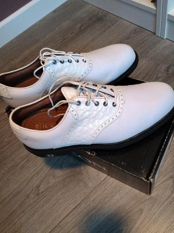 Footjoy Icon neuves T42 M beschikbaar voor biedingen