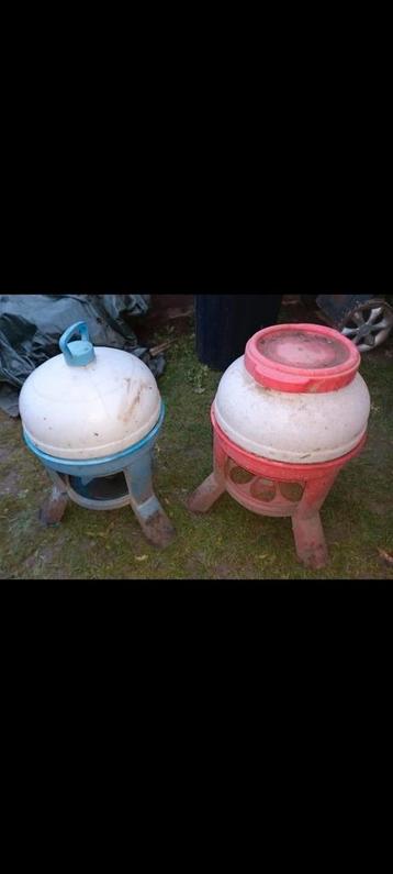 Drink en eetbak  beschikbaar voor biedingen