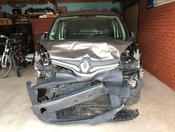 Renault Kangoo 1.5DCI ongevalwagen / schade voorzijde beschikbaar voor biedingen