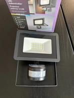 LED-buitenspot met bewegingssensor, Tuin en Terras, Buitenverlichting, Kunststof, Minder dan 50 watt, Led, Nieuw