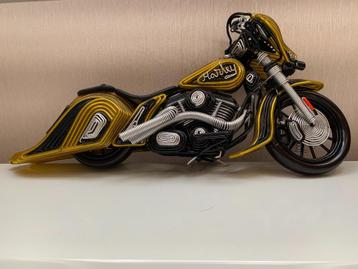 Extremely handwork of a Harley, mooi Verjaardaggeschenk