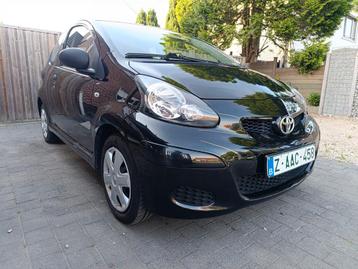 Toyota Aygo 1.0 benzine GEKEURD  beschikbaar voor biedingen