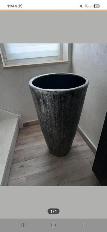 Plantenvaas met inplantbak zie fotos beschikbaar voor biedingen