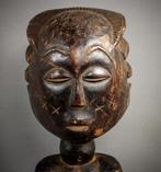 Statue Luba du Congo de 50 cm de haut, Enlèvement