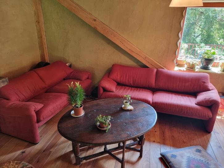 Cassina Maralunga 2 zitbanken Peracco stof „Crimson Red”, Huis en Inrichting, Zetels | Complete zithoeken, Gebruikt, Stof, Ophalen