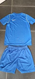 blauwe voetbalset met Nike shirt maat 140 - 146 - 152, Sport en Fitness, Voetbal, Set, Gebruikt, Ophalen of Verzenden