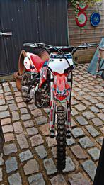 Kleine Crossmotor 140cc, Fietsen en Brommers, Ophalen, Zo goed als nieuw