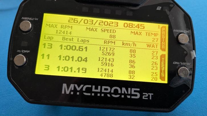 MyChron5S 2T laptimer, Sports & Fitness, Karting, Utilisé, Pièces Kart, Enlèvement ou Envoi