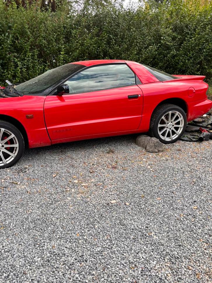 Pontiac firebird 3.4, Auto's, Pontiac, Particulier, Firebird, Benzine, Euro 2, Coupé, 3 deurs, Handgeschakeld, Rood, Grijs, Stof
