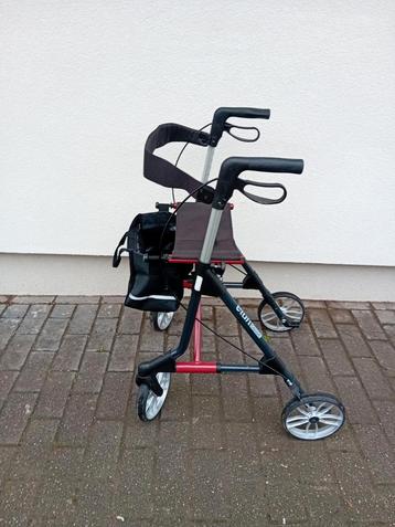 Super.design 4-wielige rollator, opvouwbaar en voorzien van beschikbaar voor biedingen