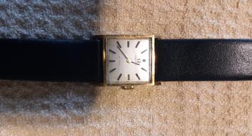 Vintage horloge beschikbaar voor biedingen