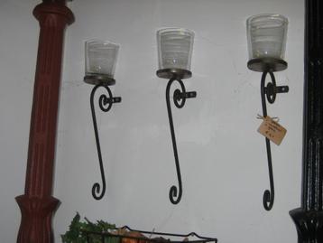 Smeedijzeren wandkrul met glas, wanddecoratie, kaarsenhouder beschikbaar voor biedingen