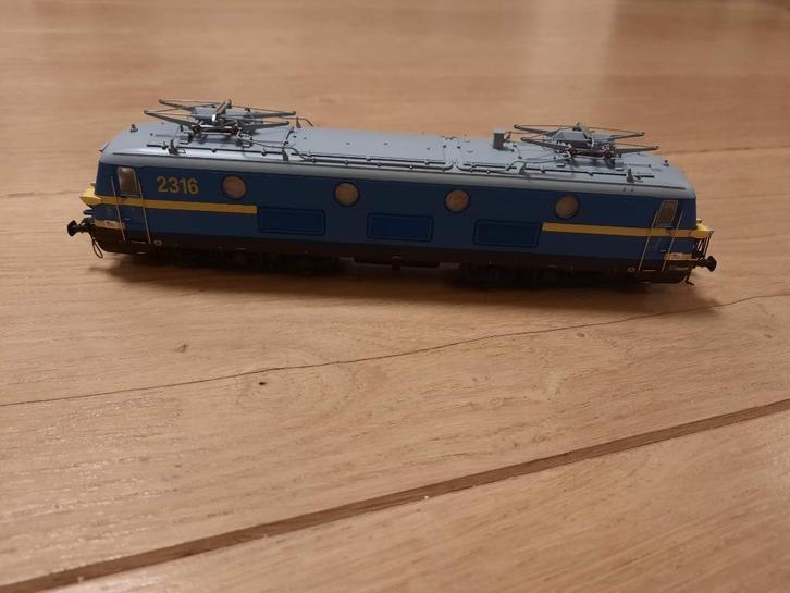 Van Biervliet 3007 - locomotive électrique SNCB 2316, Hobby en Vrije tijd, Modeltreinen | H0, Zo goed als nieuw, Locomotief, Wisselstroom