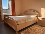 bed + nachtkastje (2st.) + kast laag + kast hoog, Ophalen, Gebruikt, Twijfelaar