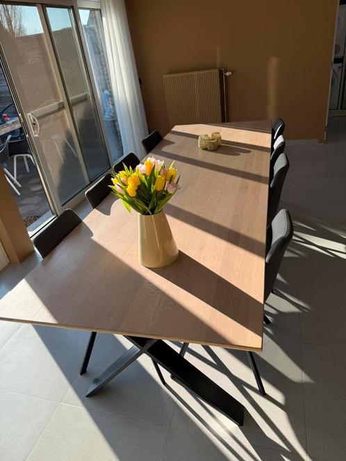 Stijlvolle eettafel (Gero) – zeer goede staat, Huis en Inrichting, Tafels | Eettafels, Ophalen
