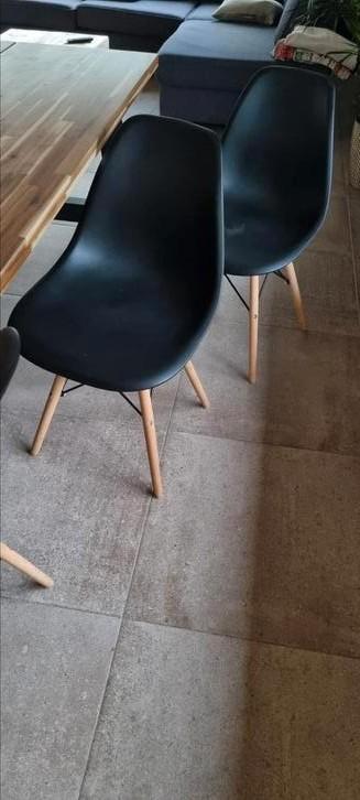 6 eetkamerstoelen  beschikbaar voor biedingen