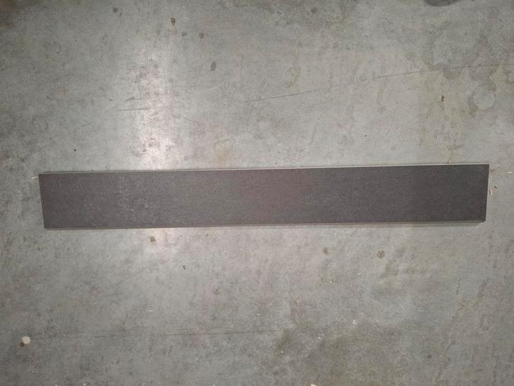 plinten aventis eclips 8cm/60cm, Doe-het-zelf en Bouw, Plinten en Afwerking, Nieuw, Plinten, Ophalen