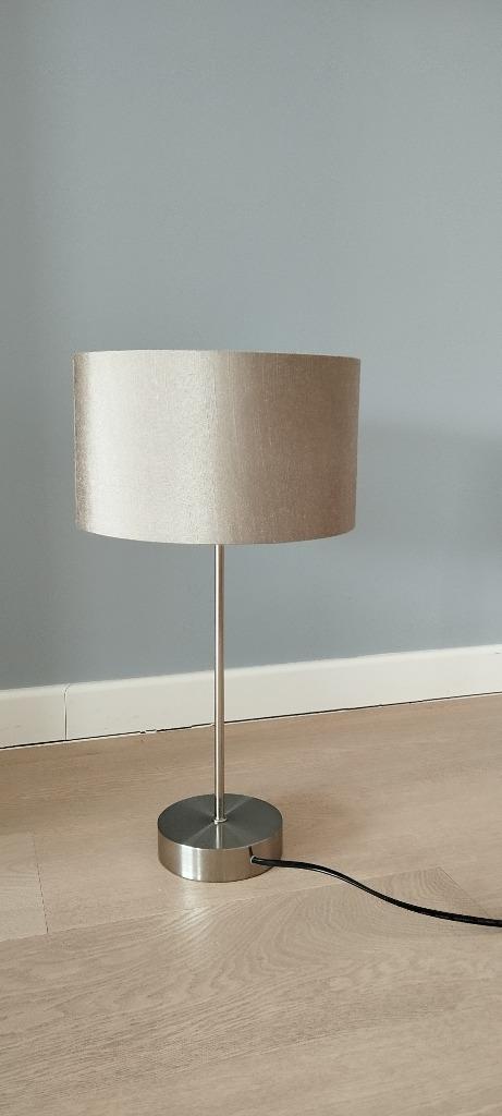 HABITAT Design - Lampe à poser, Huis en Inrichting, Lampen | Tafellampen, Zo goed als nieuw, Minder dan 50 cm, Metaal, Stof, Ophalen