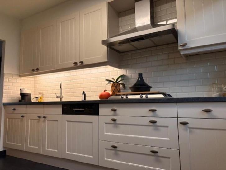 Keuken te koop, Huis en Inrichting, Keuken | Complete keukens, Gebruikt, Dubbelwandige keuken, Crème, Kunststof, Ophalen