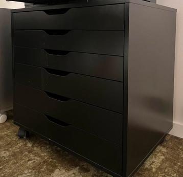 Zwart kastje / ladeblok Ikea Alex op wielen beschikbaar voor biedingen