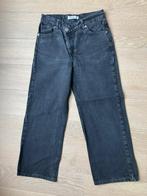 Zwarte jeansbroek met wijde pijpen Pull&Bear maat 34, Kleding | Dames, Zwart, Ophalen of Verzenden, Zo goed als nieuw, W27 (confectie 34) of kleiner