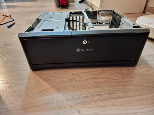 Silverstone Grandia Series GD06 + Arctic fans, Computers en Software, Computerbehuizingen, Zo goed als nieuw, Ophalen of Verzenden
