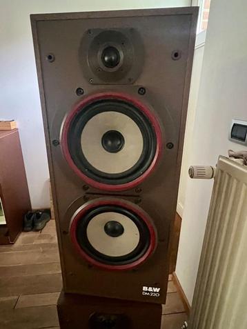 B&W DM220 Speakers / Luidsprekers  beschikbaar voor biedingen