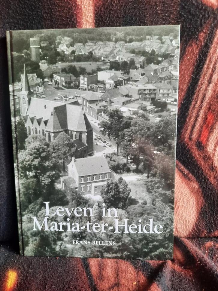 Leven in Maria-ter-Heide Frans Bellens, Boeken, Geschiedenis | Stad en Regio, Gelezen, Ophalen of Verzenden