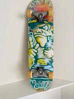 À vendre tres beau skate «  AREA «, Sports & Fitness, Skateboard, Enlèvement, Utilisé, Skateboard