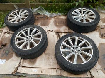 Jante avec pneus hiver Volvo XC90 275/45R20 beschikbaar voor biedingen