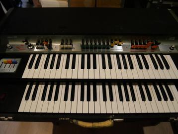 Farfisa VIP 500 combo orgel disponible aux enchères
