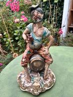 Capodimonte porselein - De dronkaard, Ophalen of Verzenden